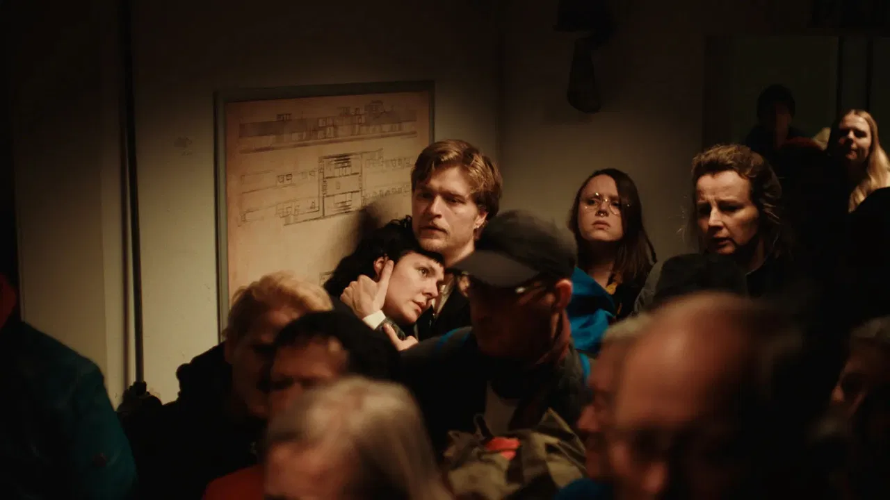 Amsterdam Alert backdrop