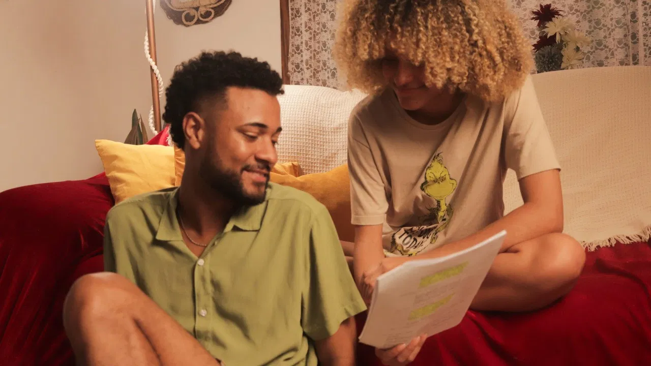 Por uma noite, Milagre backdrop