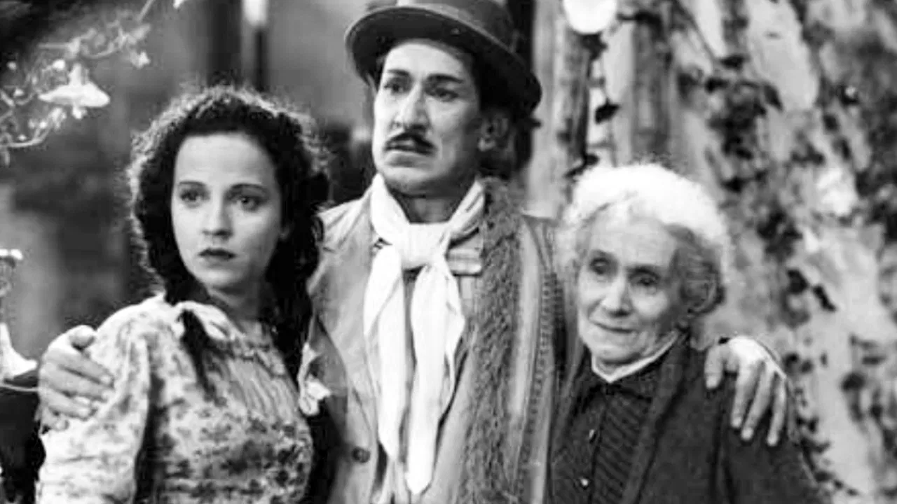 El forastero backdrop