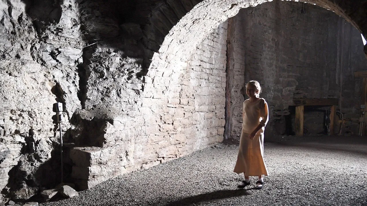 Widow's Point backdrop