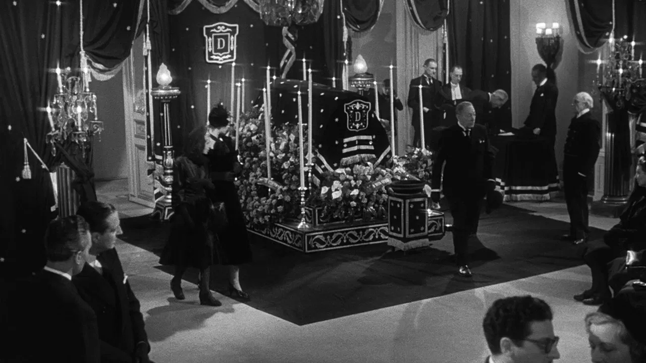 Lost Souvenirs backdrop