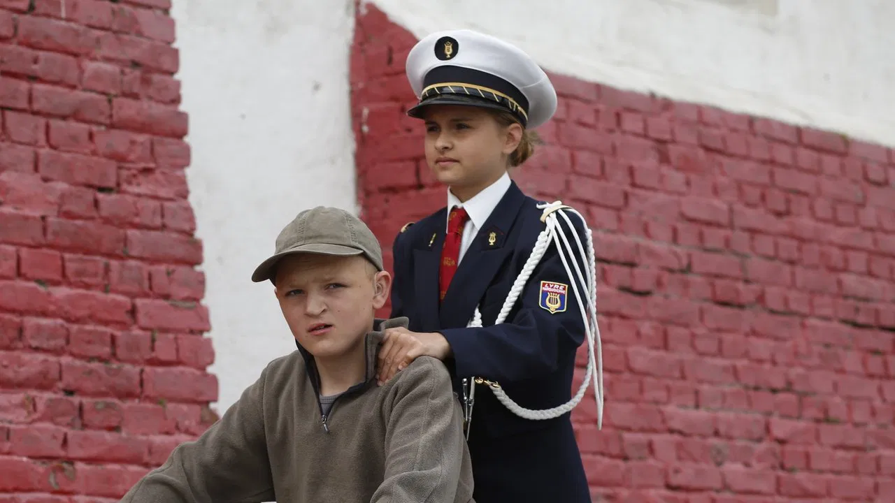 Li'l Quinquin backdrop