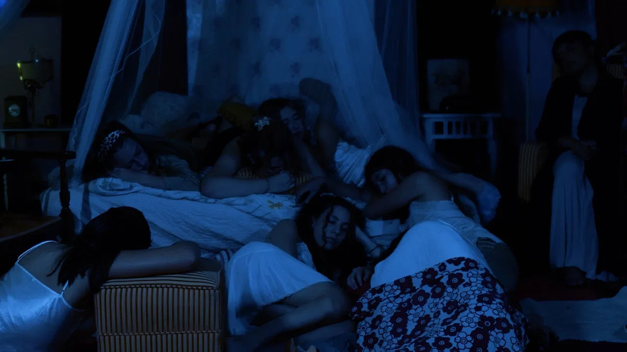 Tre storie straordinarie backdrop