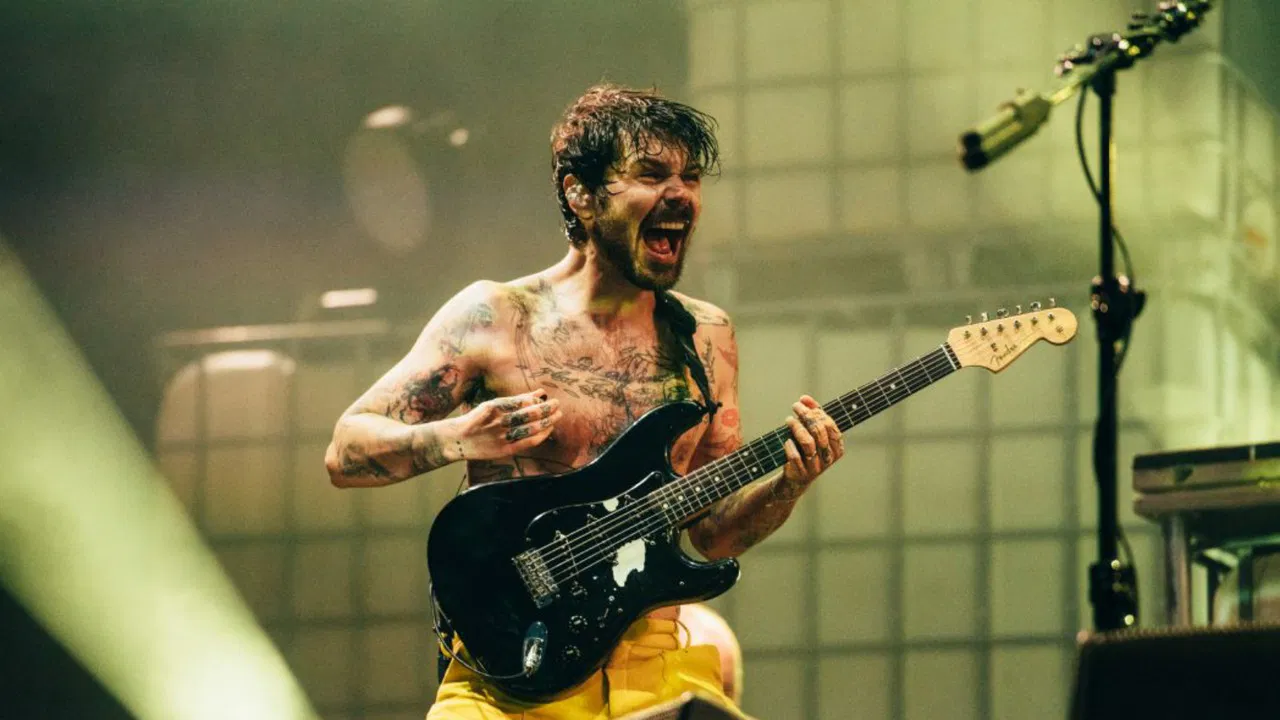 Biffy Clyro - Isle Of Wight Festival backdrop