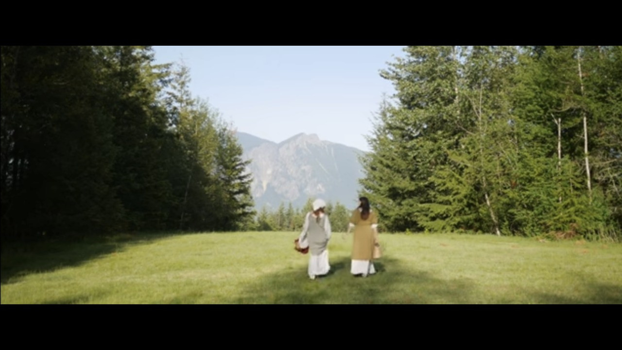 He's Not Pretty backdrop