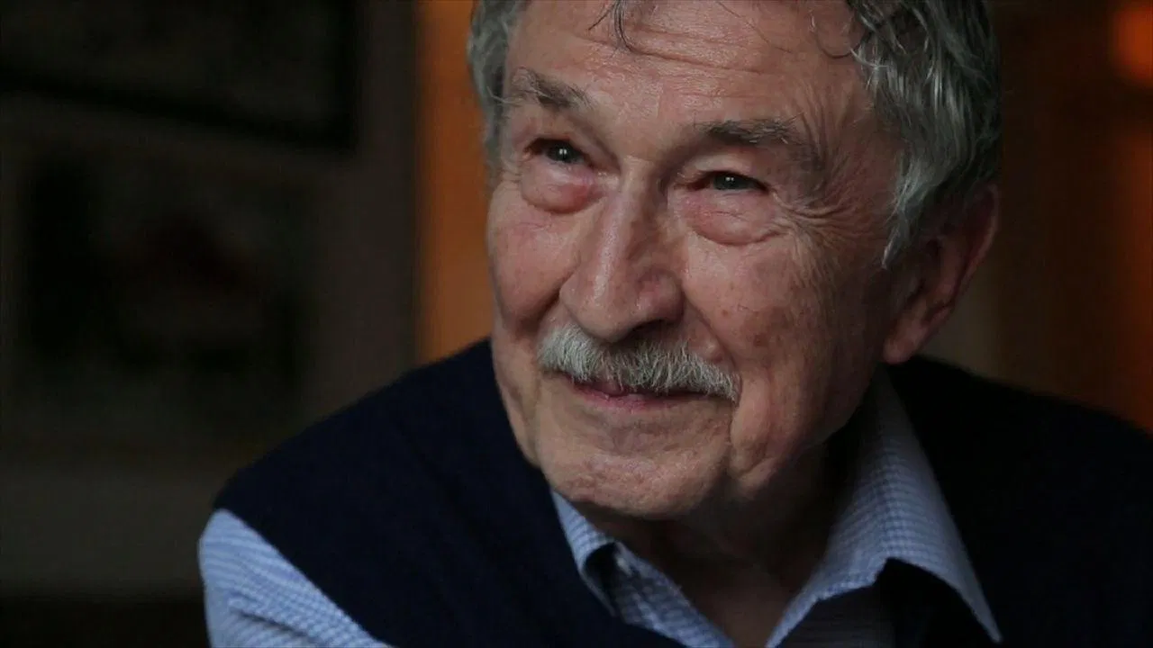 Nebezpečný svět Rajka Dolečka backdrop