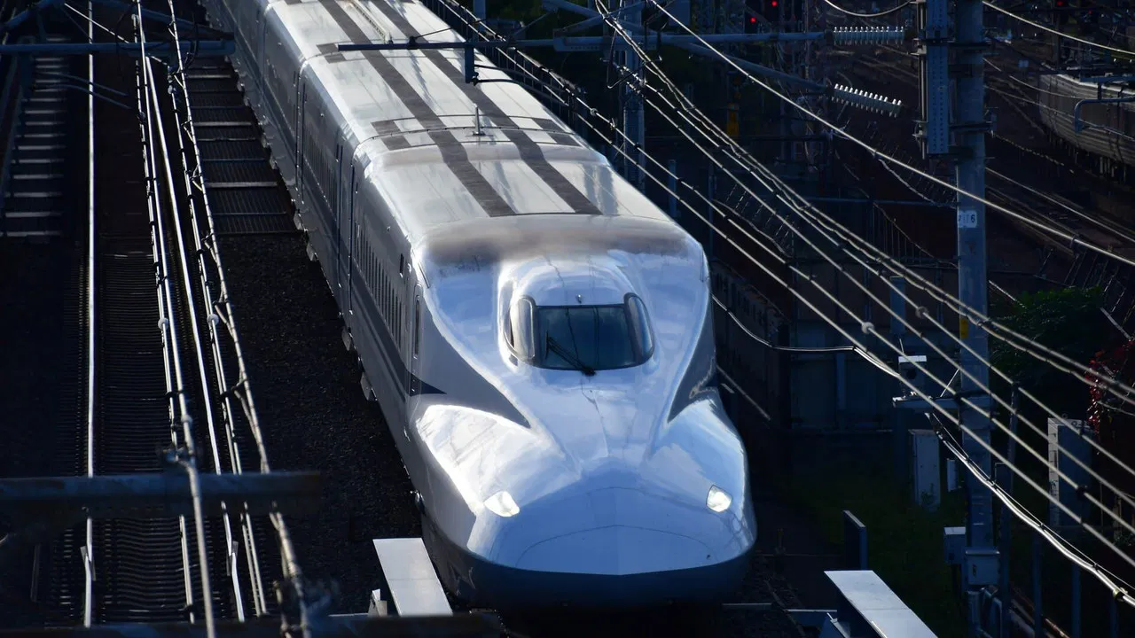 Hakata Station in Japan - Highspeed, Luxus, Hoeflichkeit backdrop
