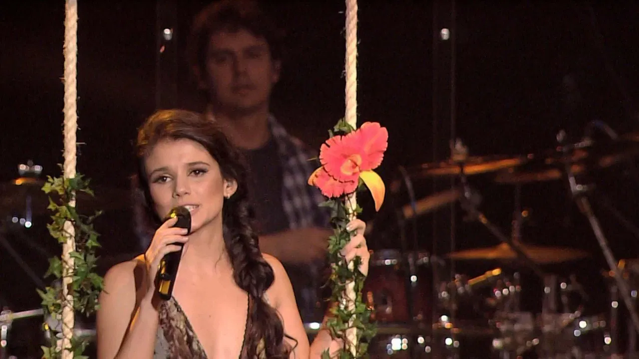 Paula Fernandes - Ao Vivo backdrop