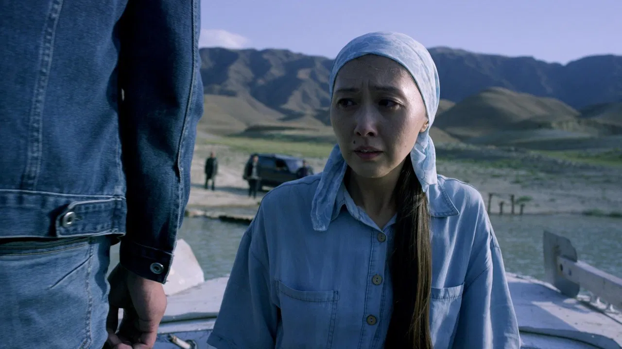 Deal at the Border backdrop