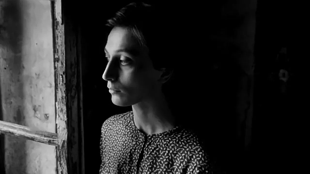 19th-Century Georgian Chronicle backdrop