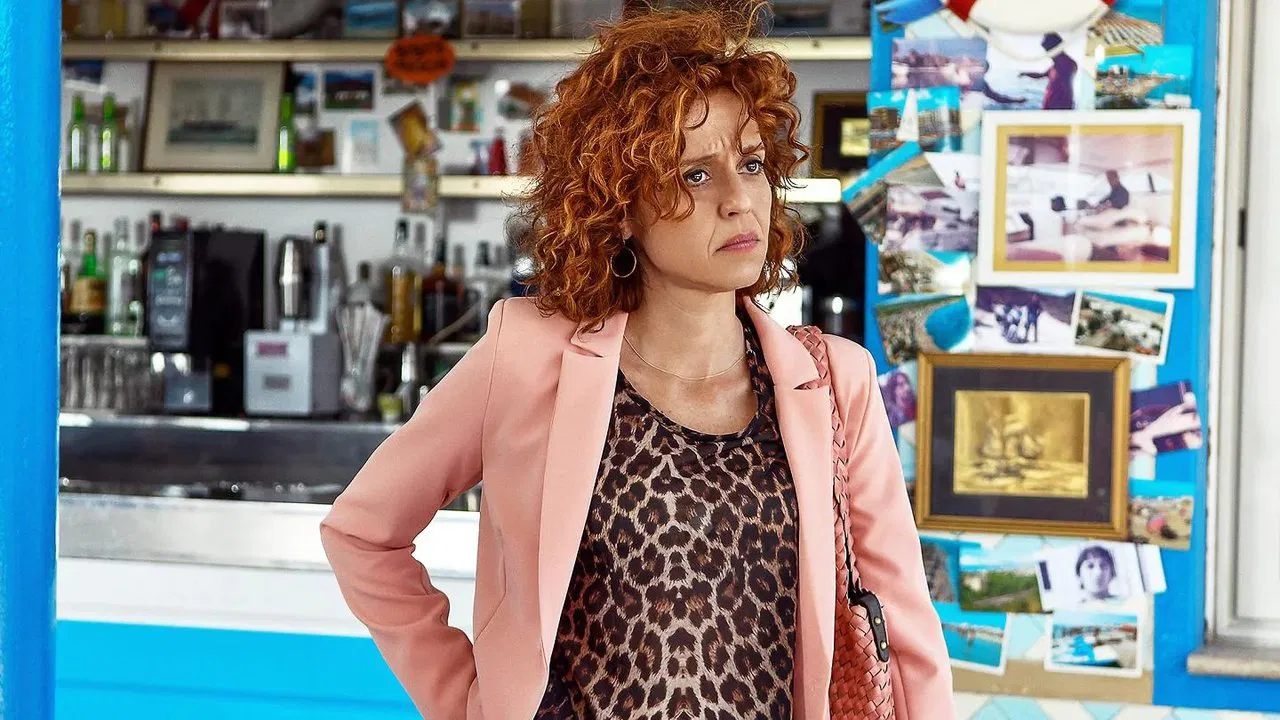 Imma Tataranni backdrop