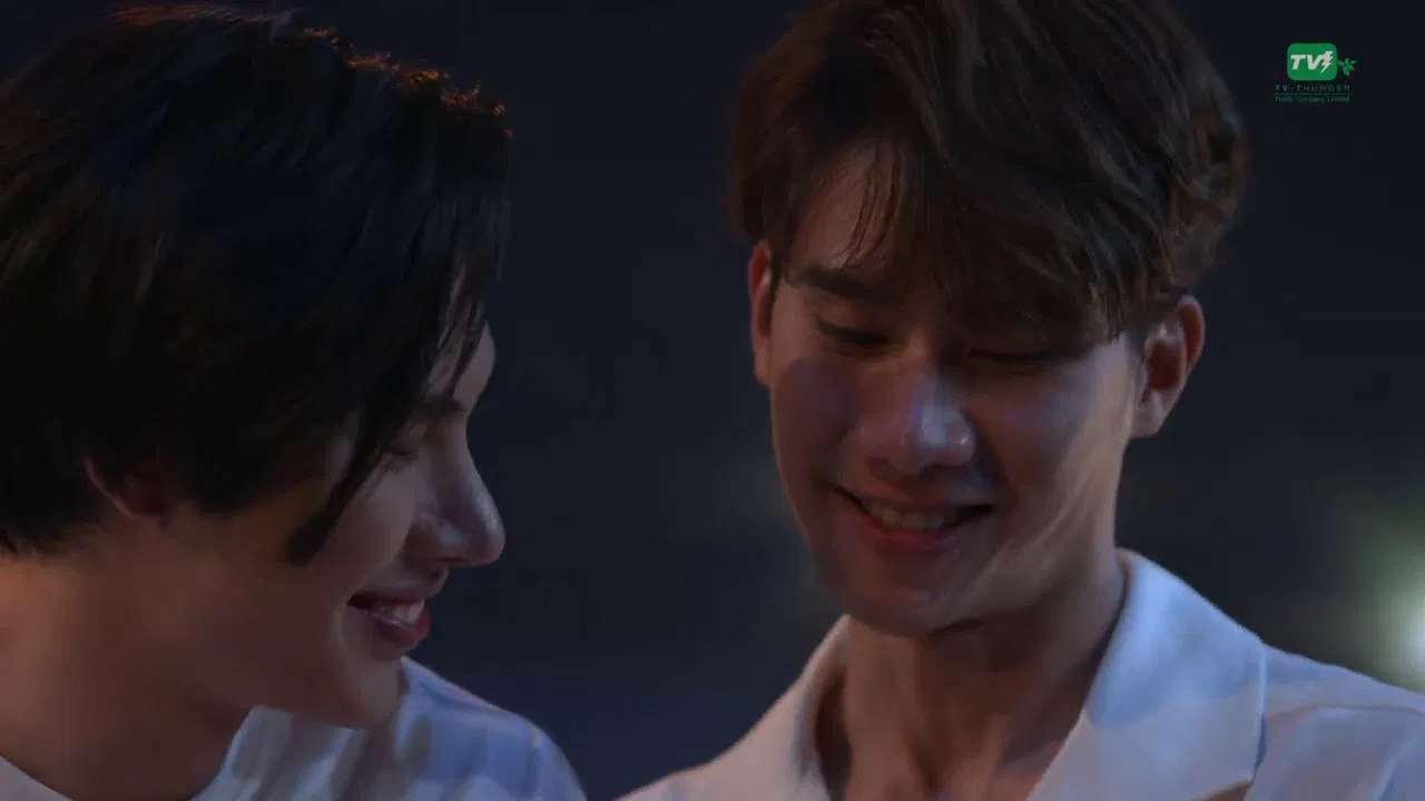 MaxTul Extended Memory backdrop