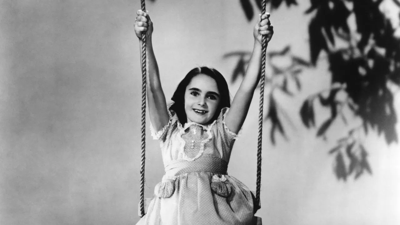 The White Cliffs of Dover backdrop