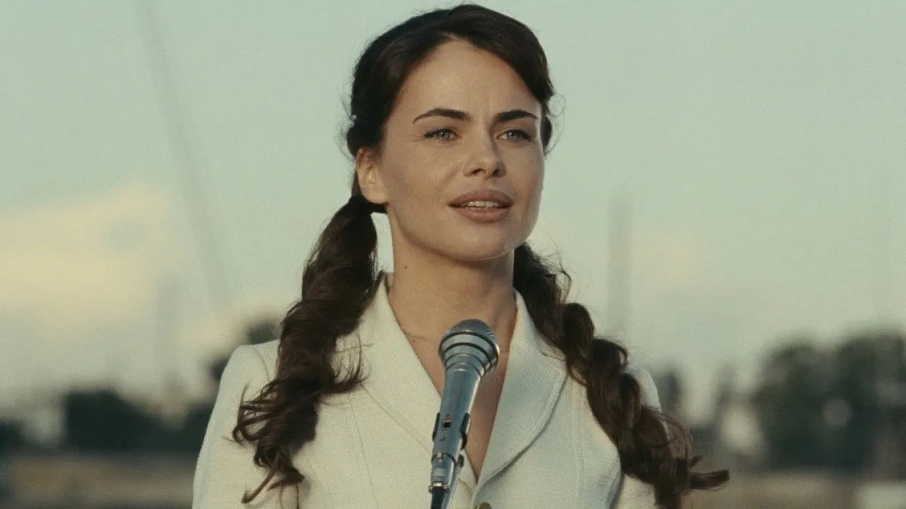 V Centuria. Searching For a Charmed Treasure backdrop