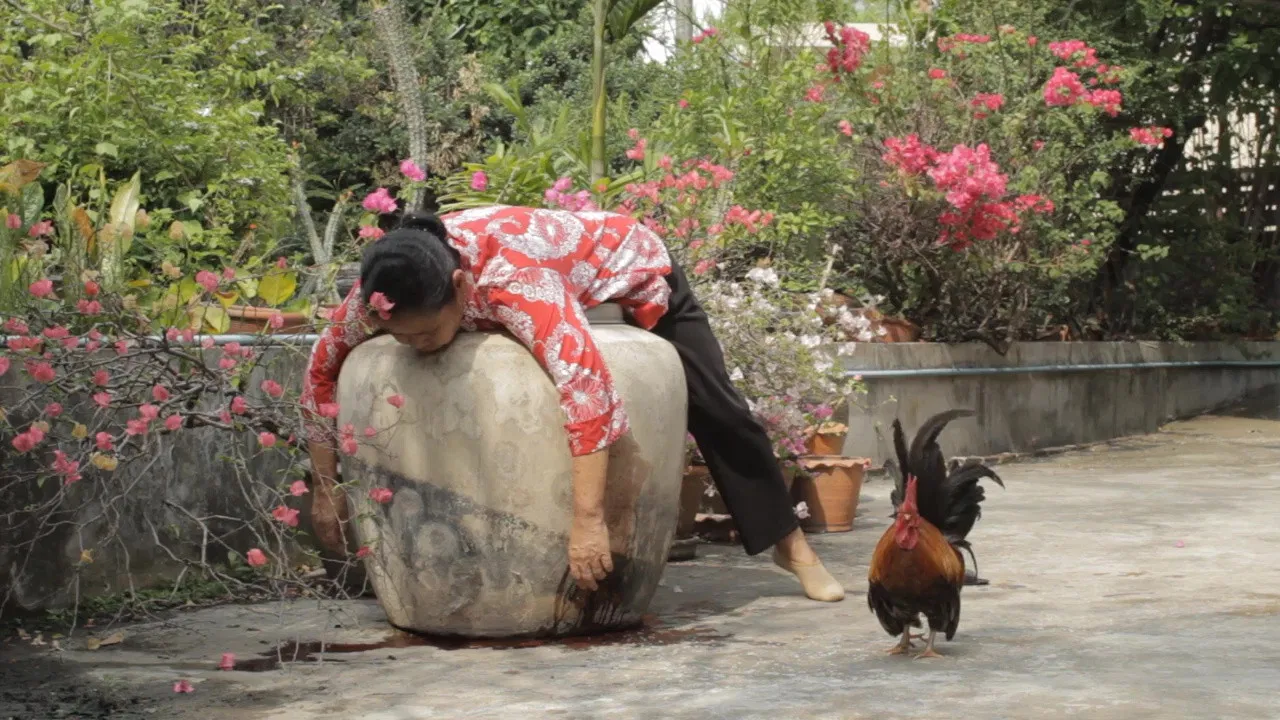 100 Times Reproduction of a Cock Kills a Child by Pecking on the Mouth of an Earthen Jar backdrop