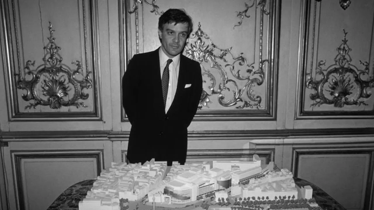 Building Bastille backdrop