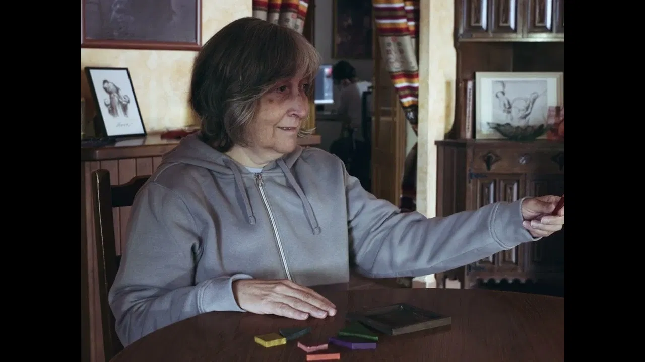 El escondite backdrop