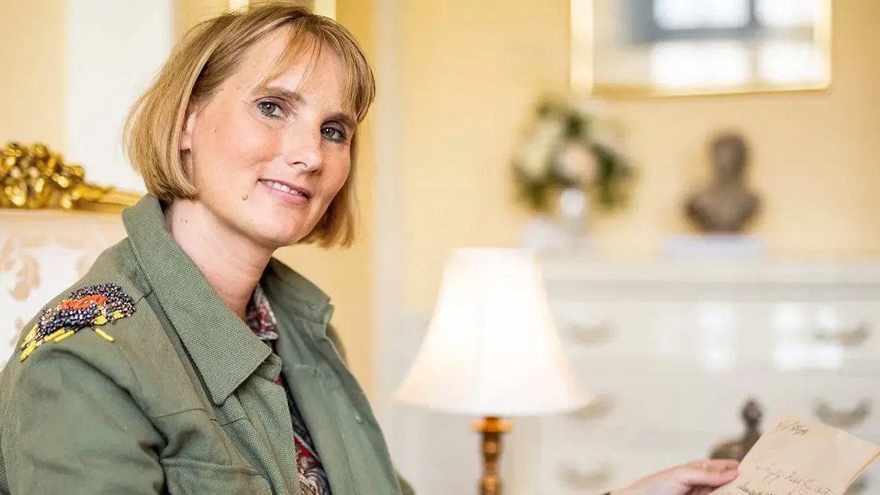 Christian 10. og de forsvundne fattigbreve backdrop