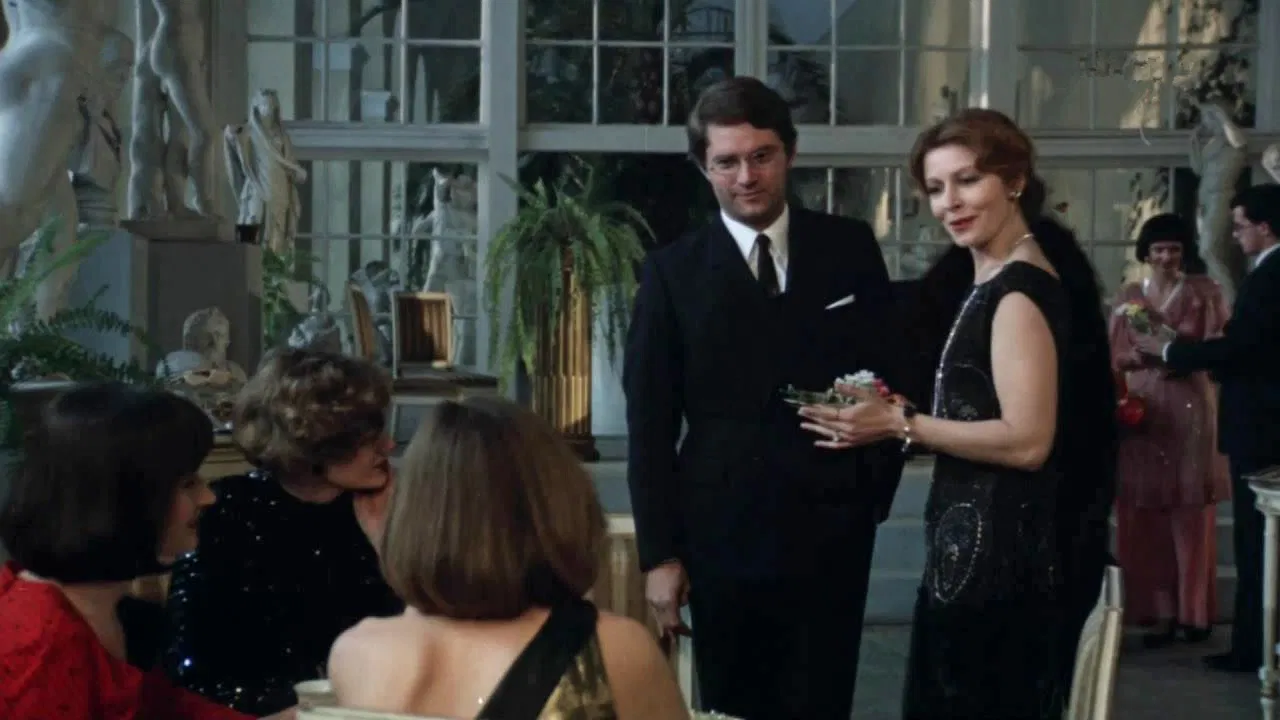 Apple Tree of Paradise backdrop