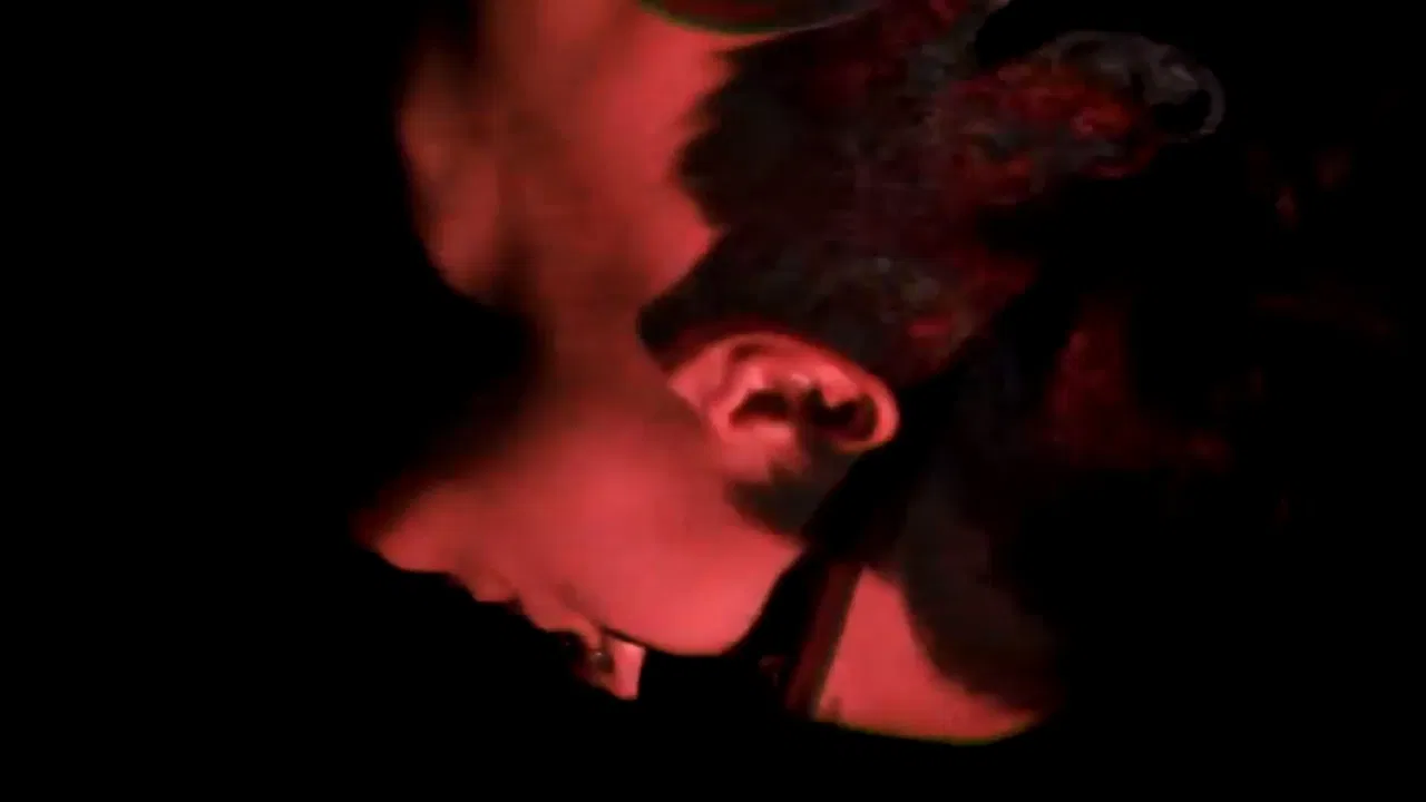 Tsunami Guanabara backdrop