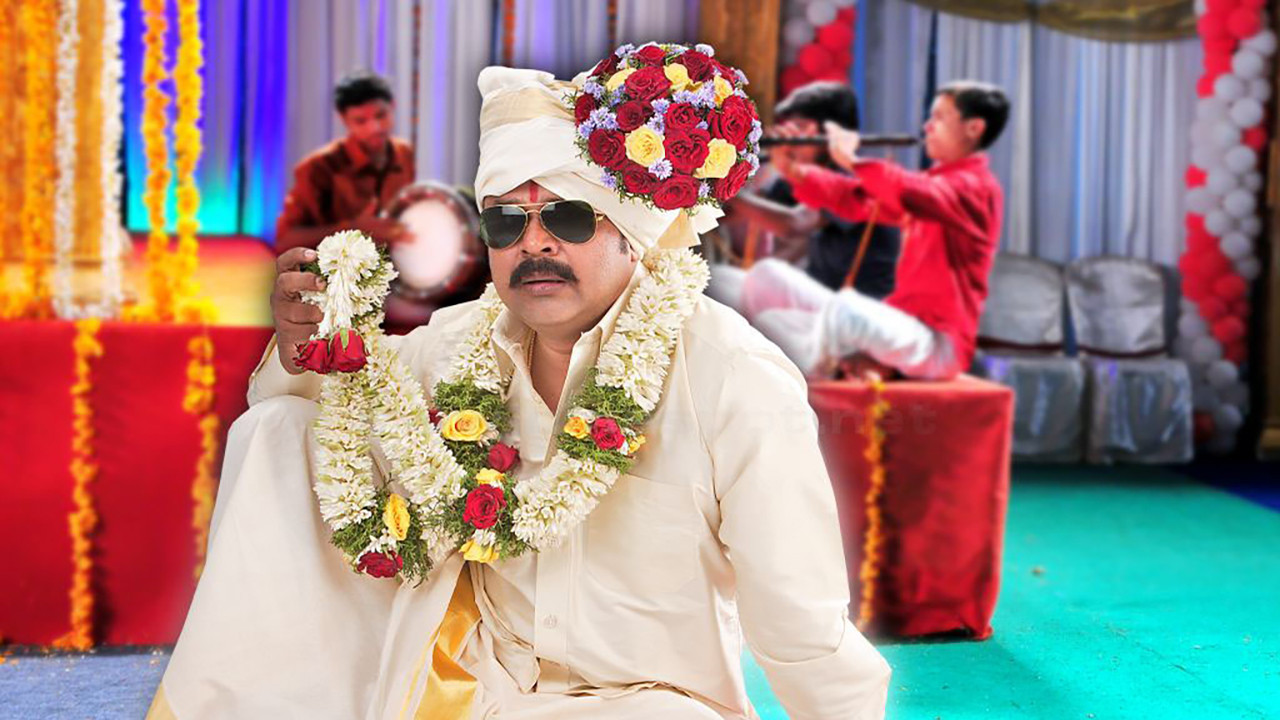 Mr. Marumakan backdrop