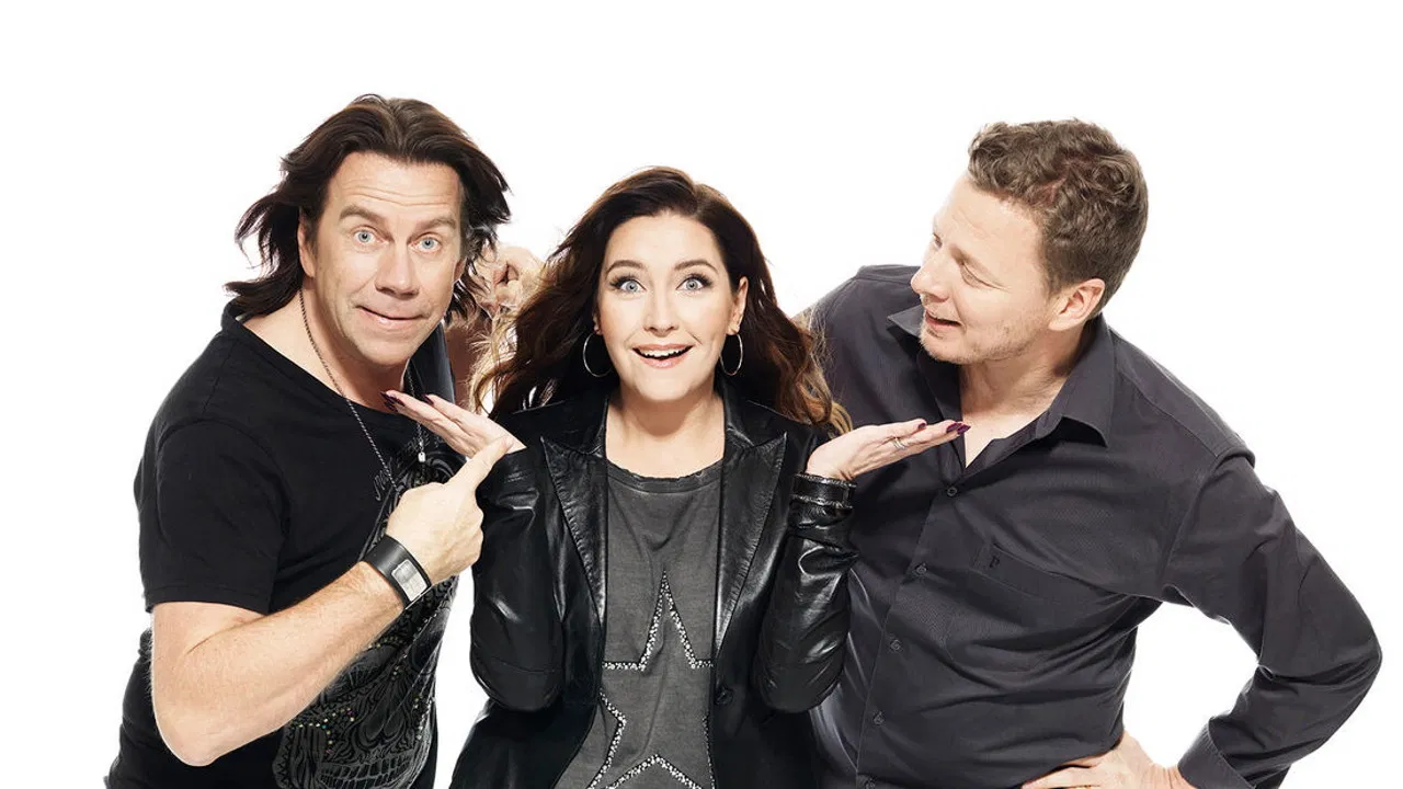 Pop 'n' Roll backdrop