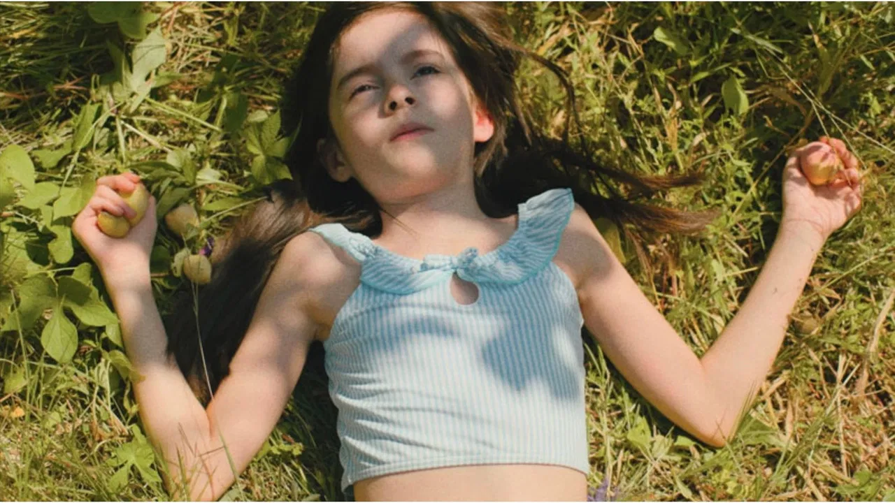 Las niñas de los duraznos backdrop