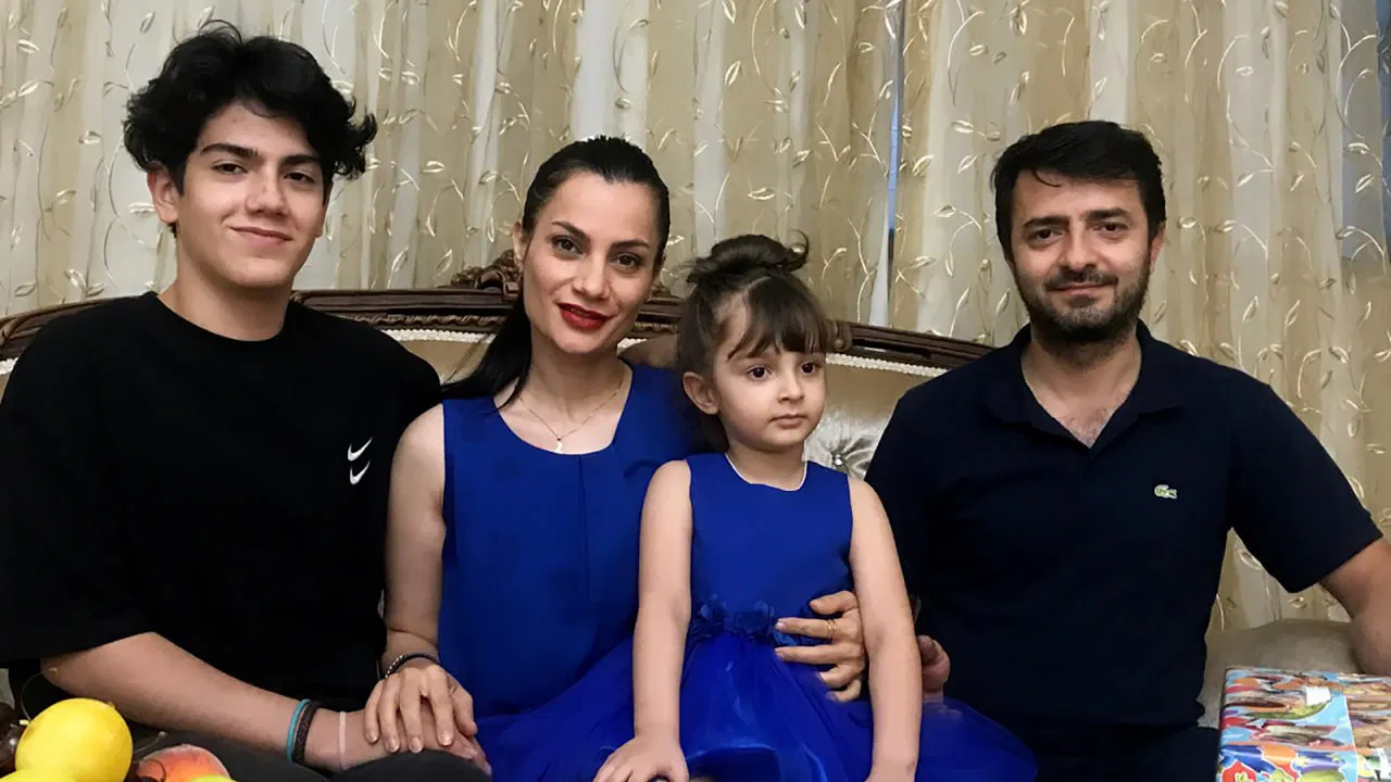 A Sisters' Tale backdrop