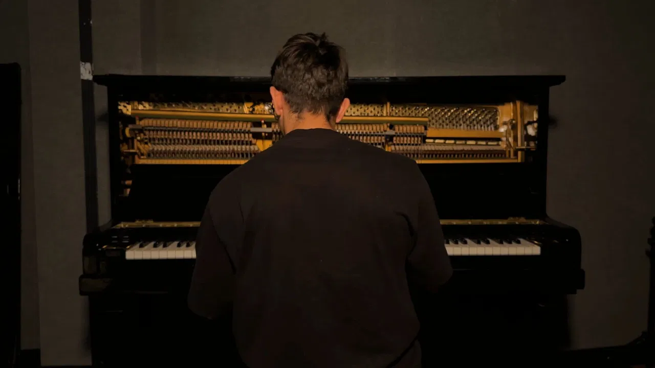 Numa Só Nota backdrop