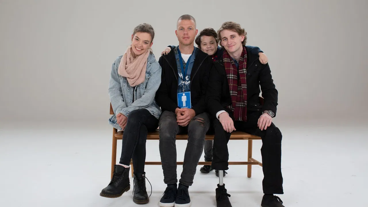 Jeremy the Dud backdrop