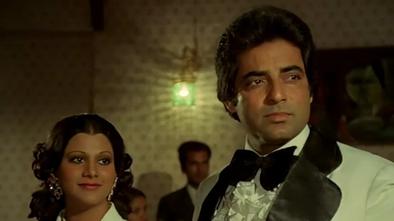 Agent Vinod backdrop