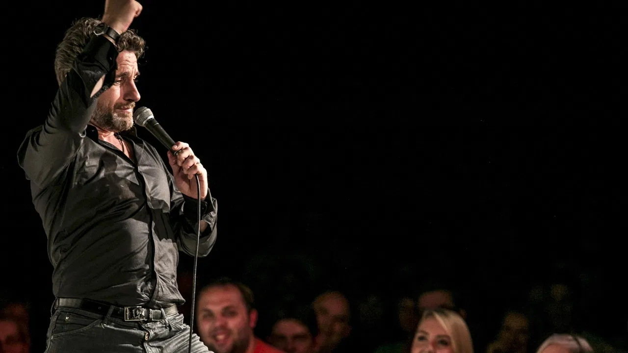 Tom Stade: I Swear backdrop