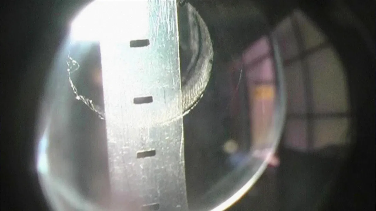 Being Painted 9.5mm backdrop