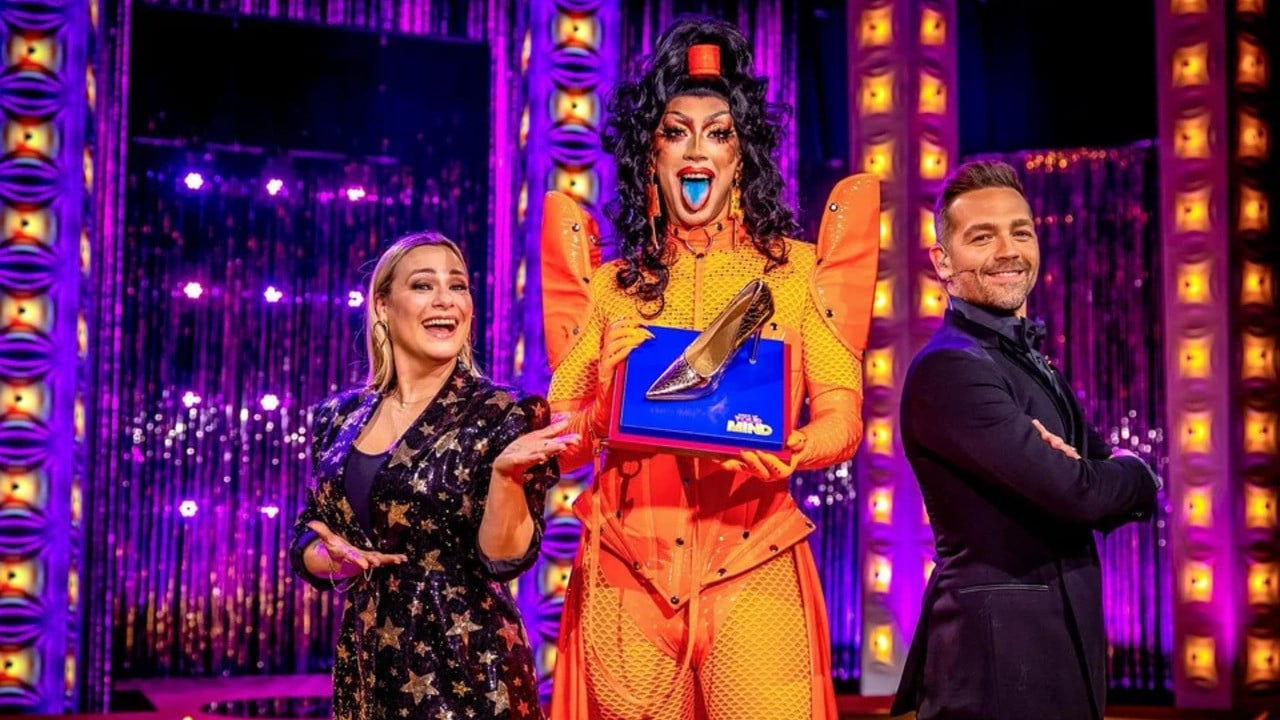 Make Up Your Mind backdrop