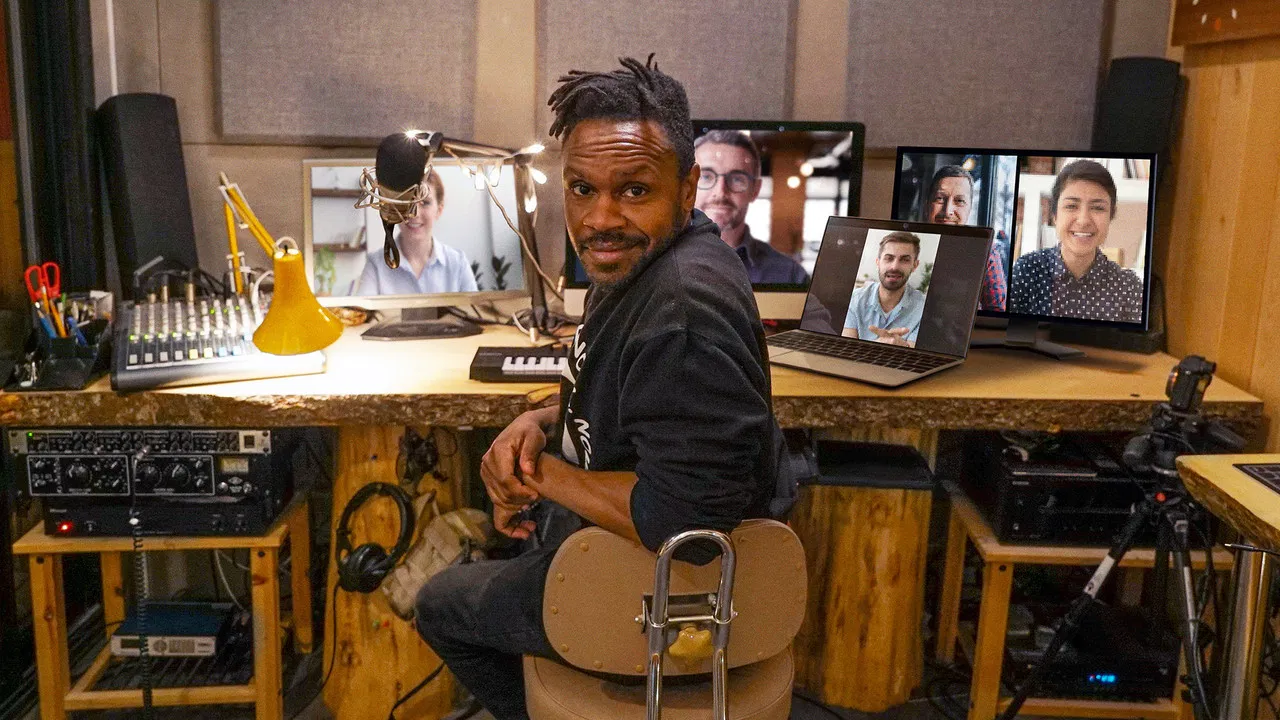 Seuls ensemble backdrop