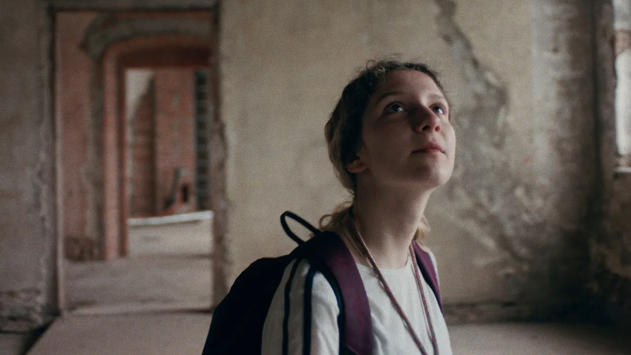 Home Stories backdrop