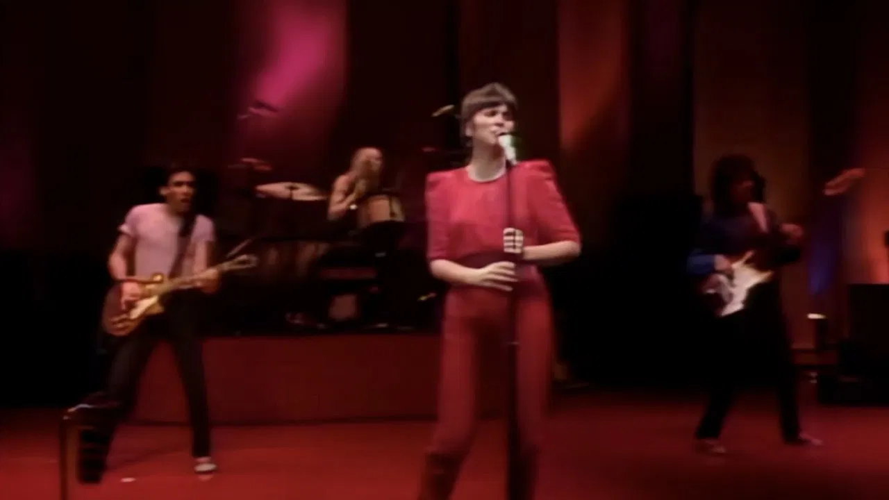 Linda Ronstadt in Concert backdrop