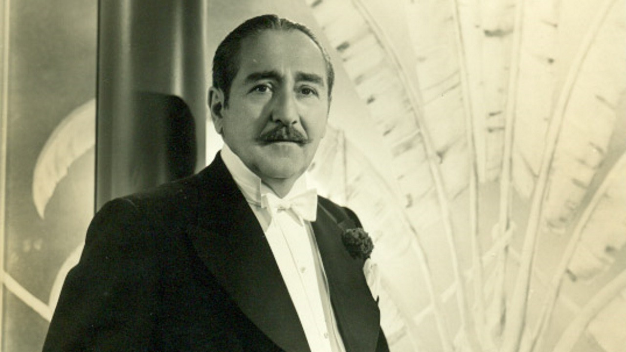 King of the Turf backdrop