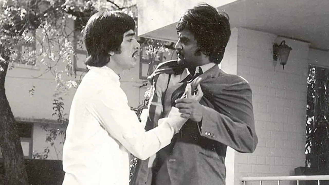 Apoorva Raagangal backdrop