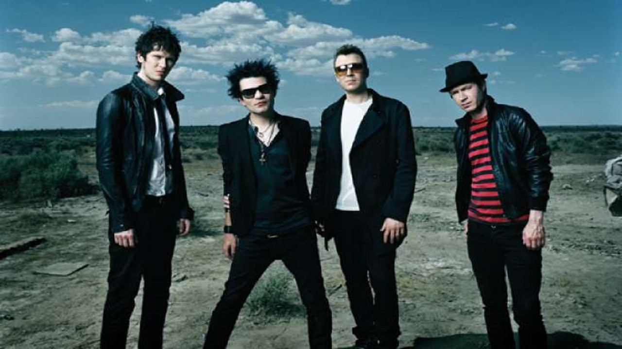 Sum 41: Sake Bombs and Happy Endings backdrop