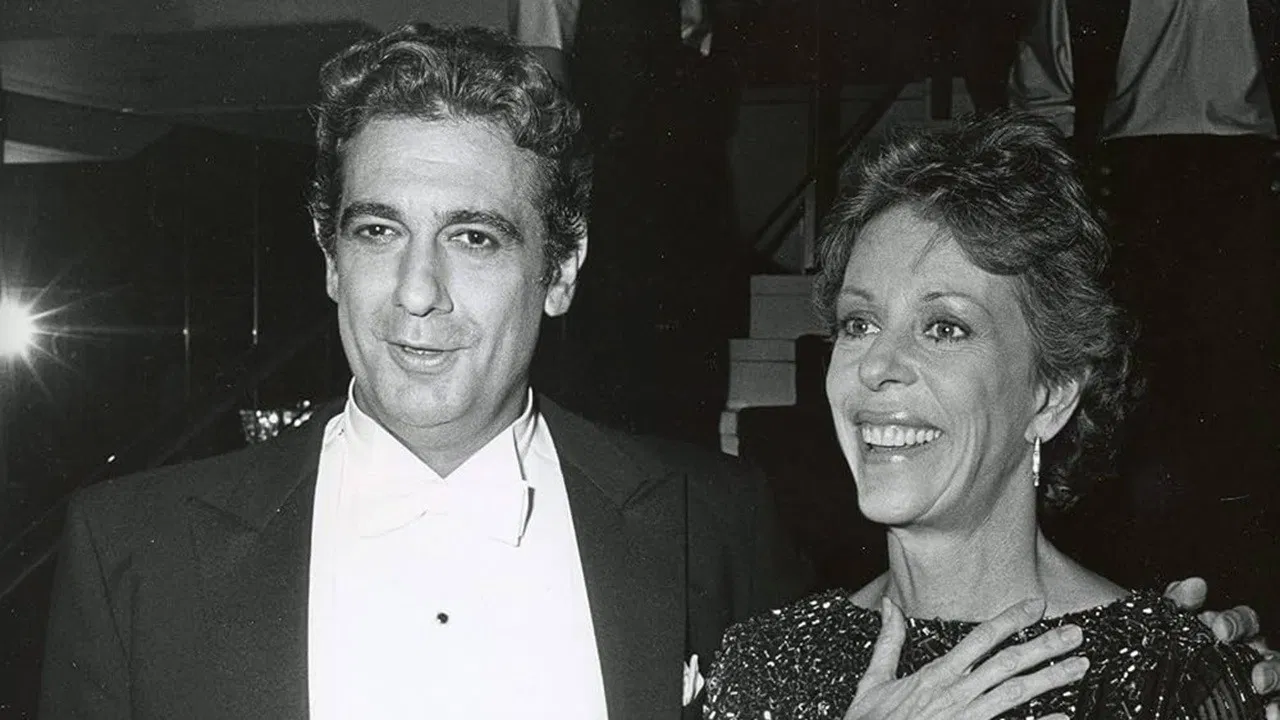 Burnett Discovers Domingo backdrop