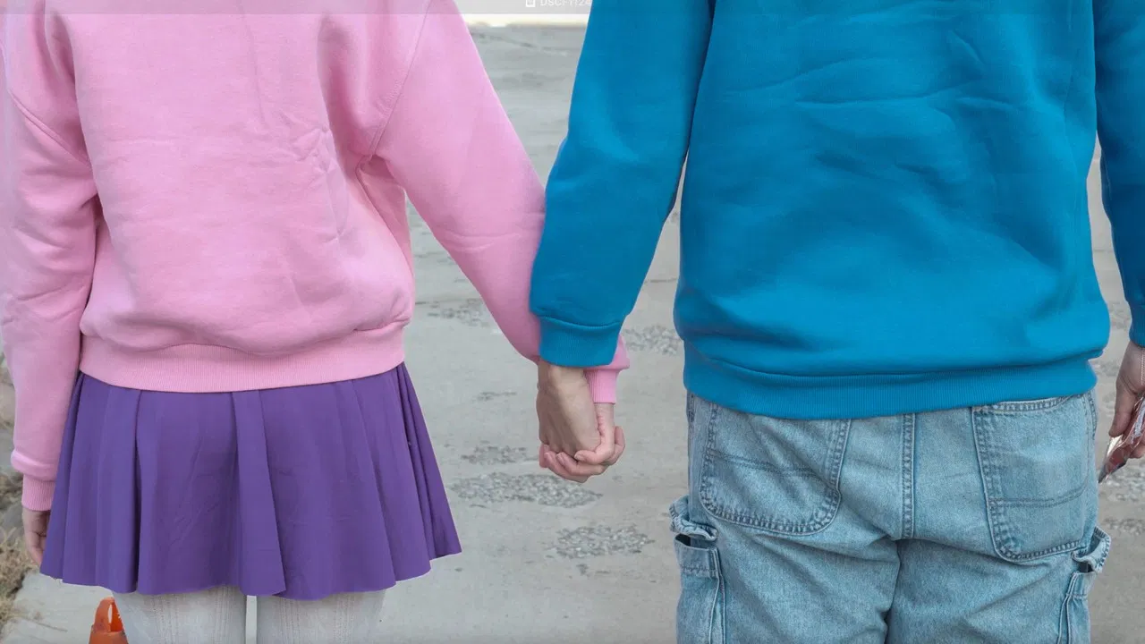 Fortis Oratio backdrop