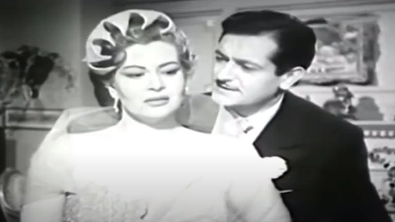 Mi viudo y yo backdrop