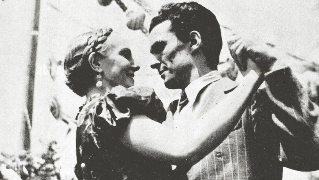 The Canal of the Angels backdrop