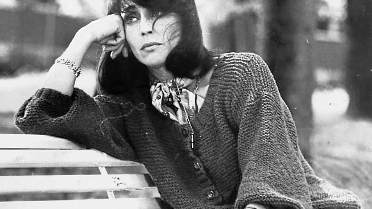 Comedia rota backdrop