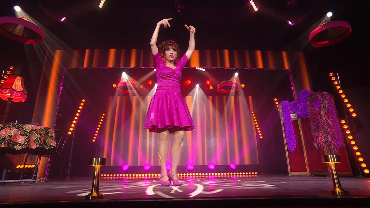 Mado fait son cabaret backdrop