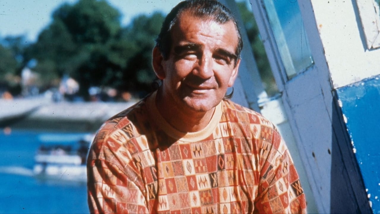 Jean-Louis Foulquier, plus belle la nuit backdrop