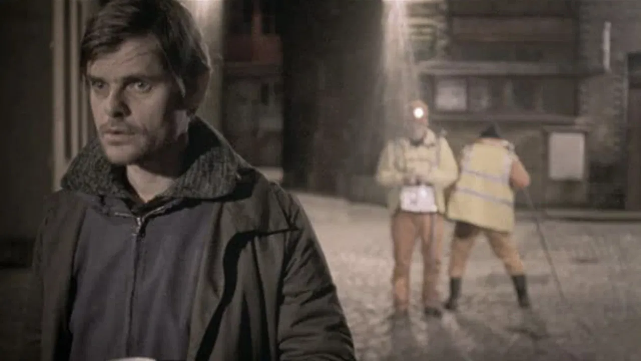 33X Around the Sun backdrop