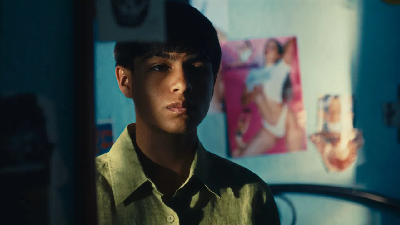 When I Get Home backdrop