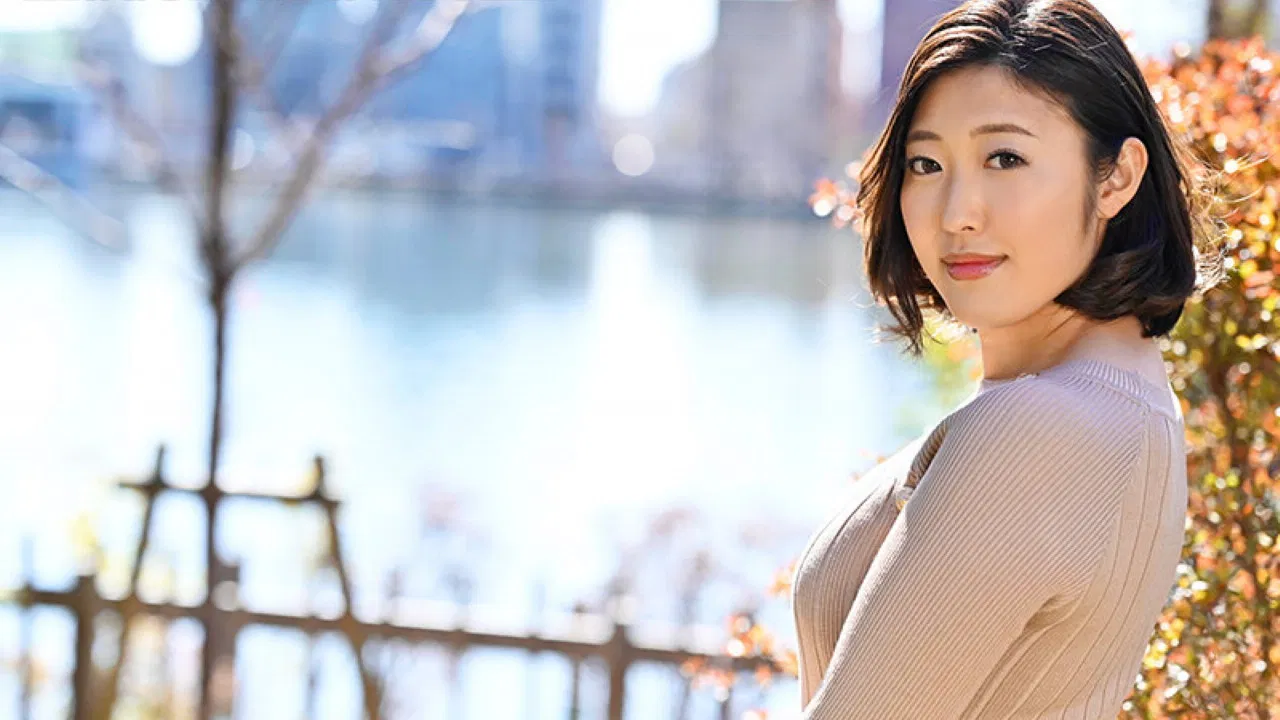 JUL-619 When I Went Back To My Hometown I Found Out The Girl I Used To Like Is Now A Married backdrop